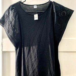 New Old Navy Black Top Butterfly Lace Sleeves